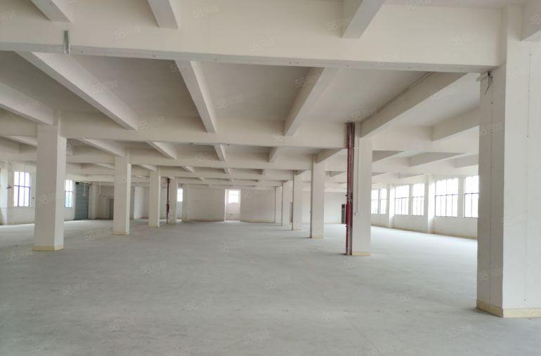 常平镇原房东标准二楼2100平方厂房出租，水电齐全，交通便利