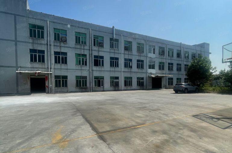 靠黄江厂房原房东独院适合喷油喷粉1至3层空地大现场装修