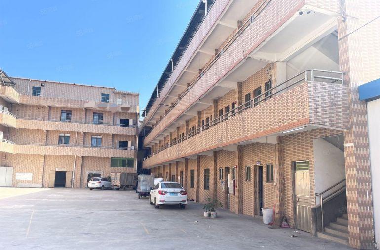 常平原房东独院5000平，厂房3600平，宿舍1300平