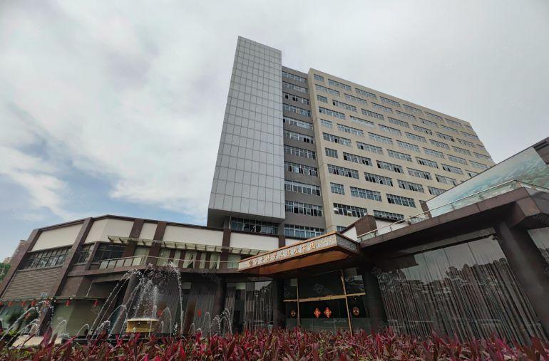 精装修3000米花园厂房无公摊