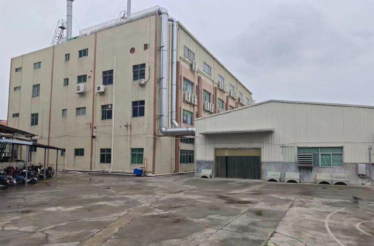 常平镇松柏塘工业园区一手房东精装修独院厂房出租