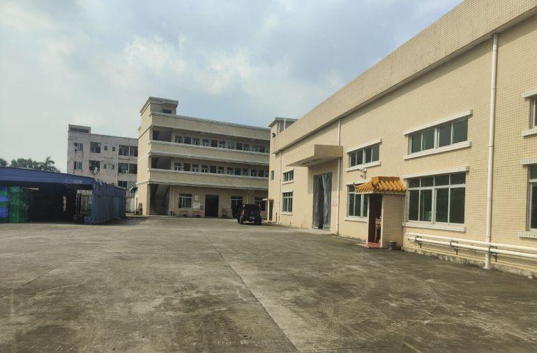 常平镇靠黄江本地原房东小面积钢构独门独院钢结构带航车厂房出租