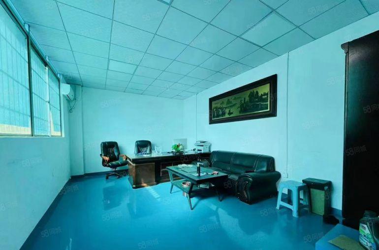 常平工业区新出楼上860平现成装修水电齐全无转让费