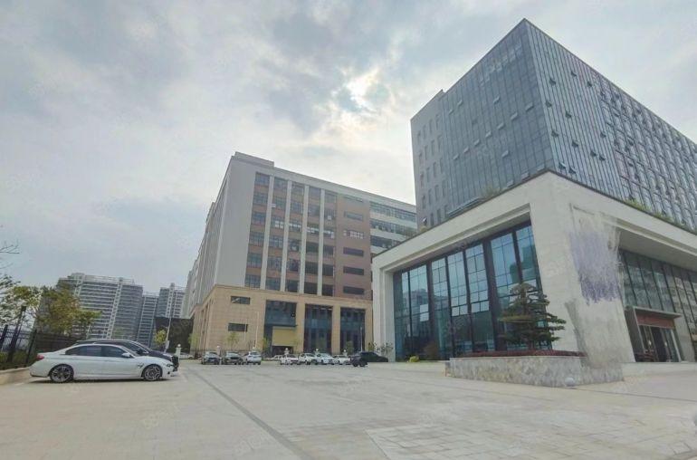 常平镇高新技术产业园出租原房东标准厂房带红本1500平方起分