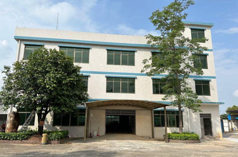 常平镇东站旁原房东独栋3层1700平方，实际面积出租，空地大