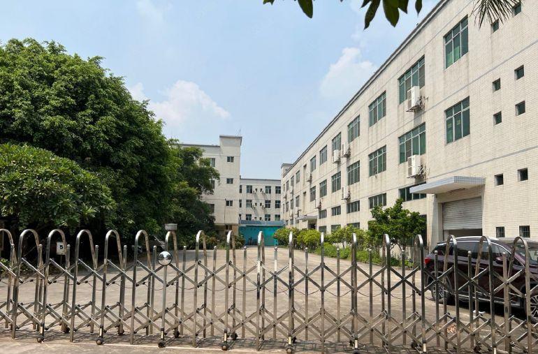 常平原房东独院，独立办公楼，空地超大，工业用地