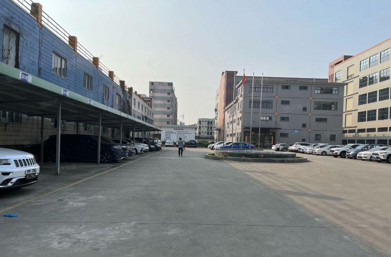 常平靠黄江原房东全新厂房一二楼各1200平米出租，可分租