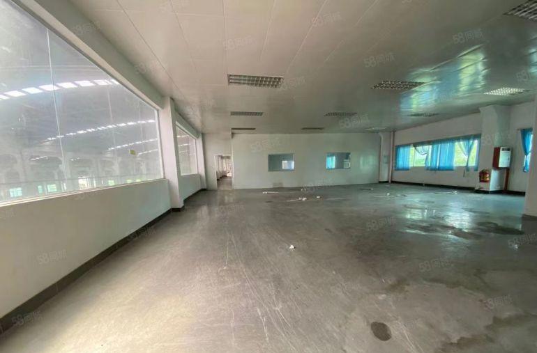 常平原房东滴水10米带航车，独门独院。水电齐全，过户，空地大