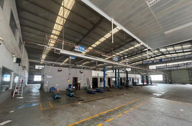 常平现成汽车4S店出租，空地超大，主干道路旁
