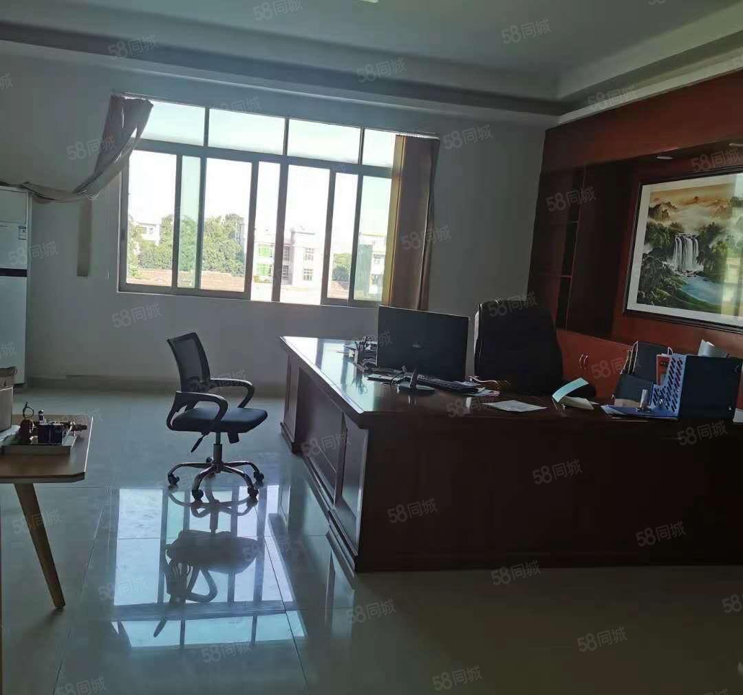 常平白石岗3层楼房独院8800平方，空地3000平方