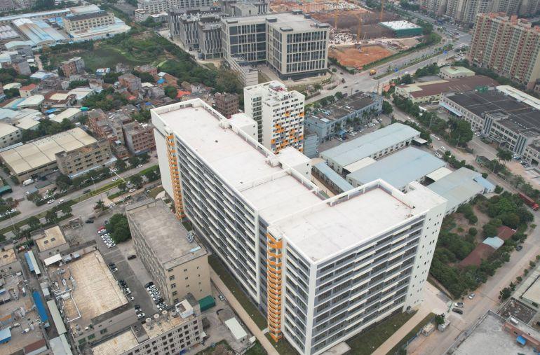 常平岗梓附近原房东厂房一楼9米有牛角消防手续齐全花园式厂房