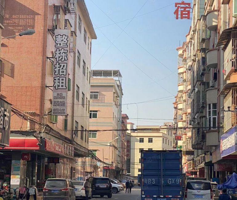 整栋出租房出租，单间一房一厅两房一厅（共35间房）