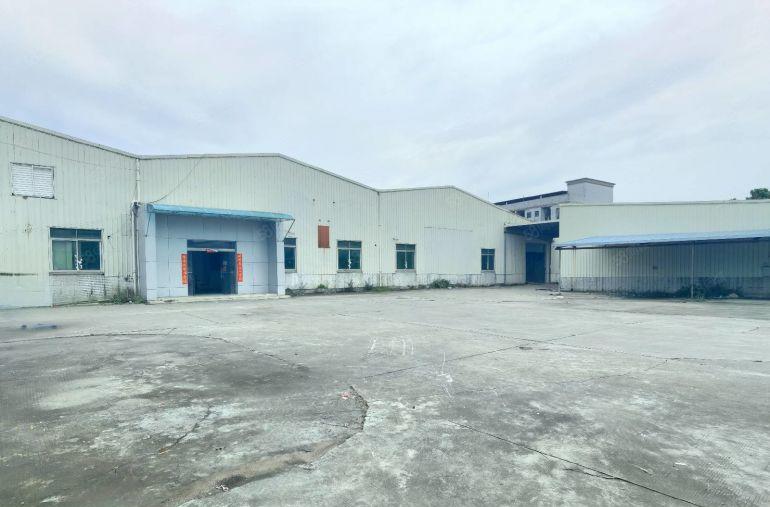 常平单一层独院厂房13000平600起分，滴水8米现成办公室