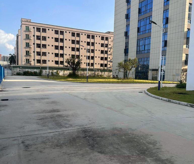 常平全新厂房可以分租，价格美丽！