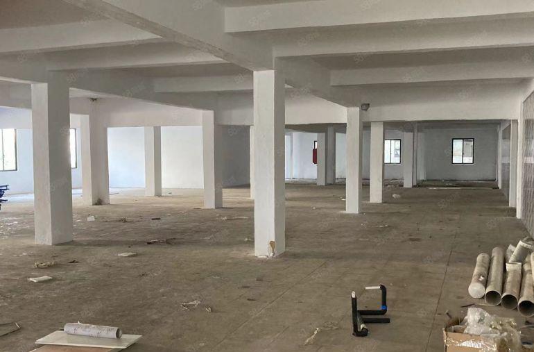 1200至1500平标准厂房2吨货梯二三楼仓库加工