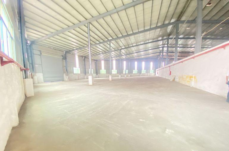 常平原房东独院厂房 适合五金模具注塑仓储等等.......