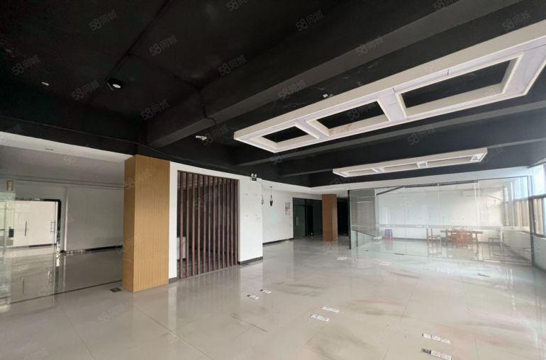 8元实际面积精装修楼上3500平方常平厂房出租，大小可分租