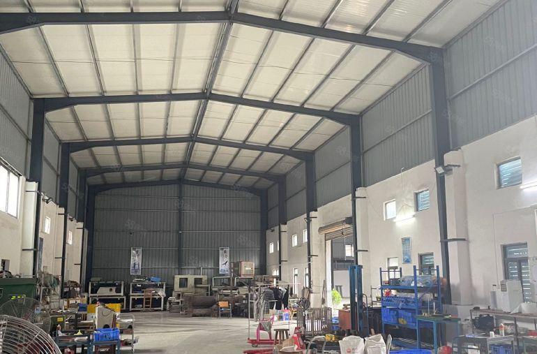 常平镇原房东独院单一层1000平方厂房出租，空地大，价格便宜