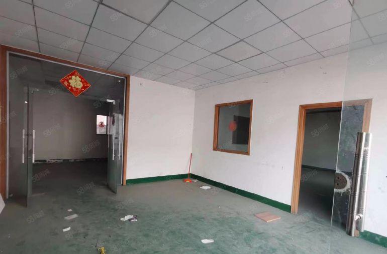 常平卢屋钢构小独院3000平方厂房仓库可分租适合五金塑胶抽粒