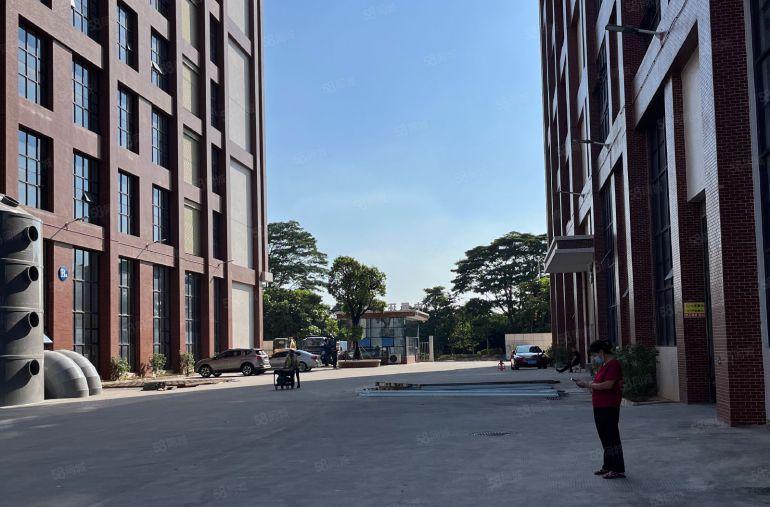 特种行业，证件齐全环保产业园，大小分租，超大空地，位置优越，