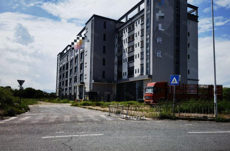 独院厂房出租12000平方房东一楼7米高有现成行车原房东