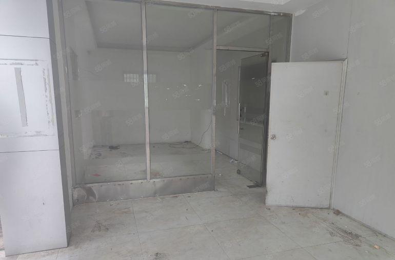 常平标准厂房一楼600平方！形象好，空地大！