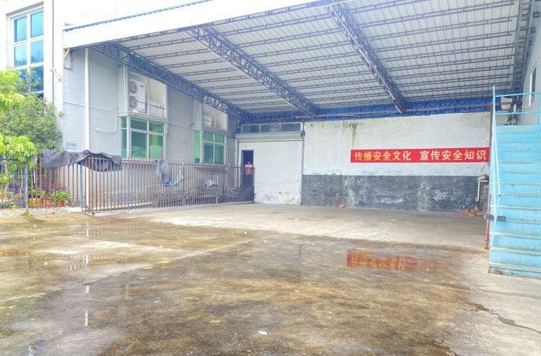 常平原房东独院厂房带行适合注塑五金模具钣金冲压等机械设备