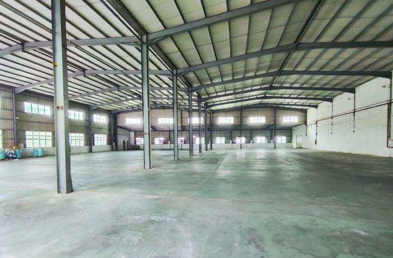 常平原房东单一层钢构独院2480平，带独栋办公楼，高度8米