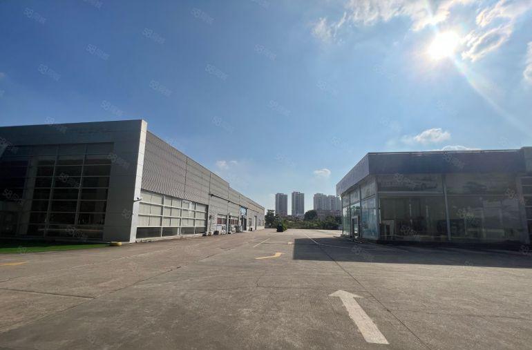 常平现成汽车4S店出租，空地超大，主干道路旁