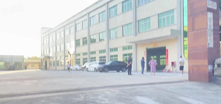 常平原房东独院厂房空地超大适合电子五金模具CNC等机械组装