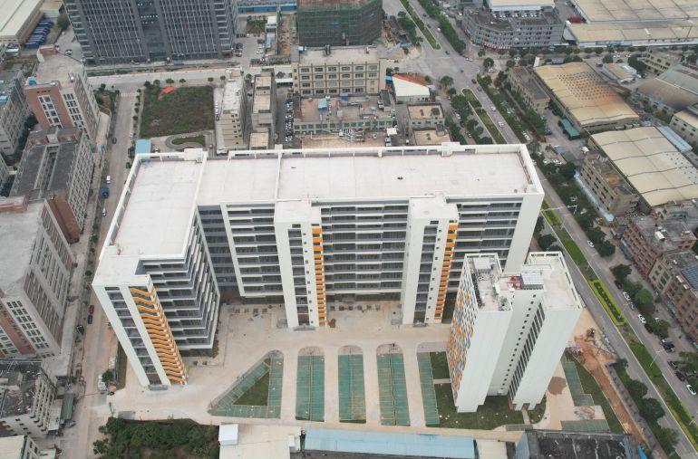 常平岗梓附近原房东厂房一楼9米有牛角消防手续齐全花园式厂房