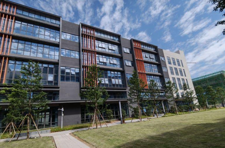 黄江靠大朗低价新出原房东带红本标准厂房出租22万平方大小分租