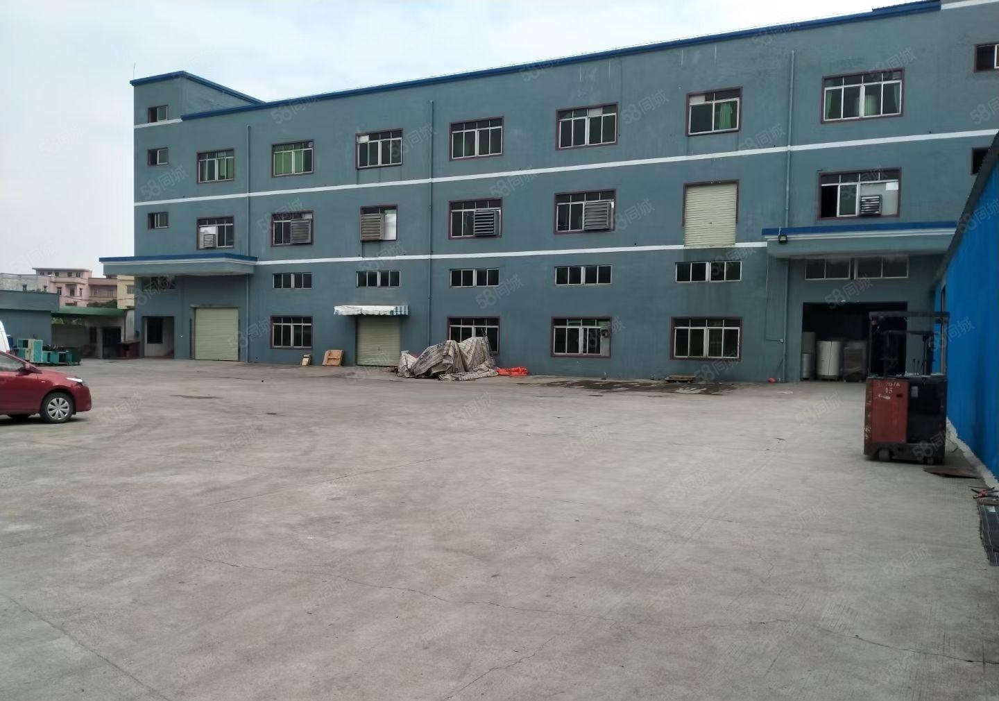 常平镇靠横沥桥头新出独门独院标准厂房出租空地超大交通方便