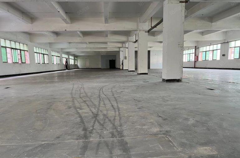 常平独院总面积5000平厂房三层3500平宿舍仓库1500平