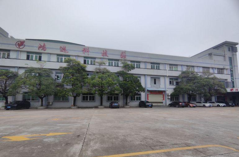 常平新出楼上2500平精装修厂房，面积很实在，价格便宜空地大