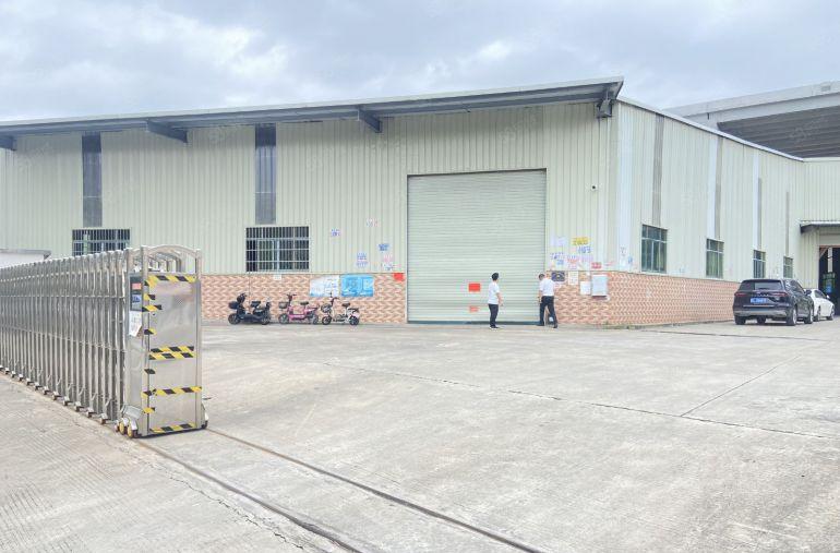 常平原房东 独院2600滴水10米 托头车进出方便 10元