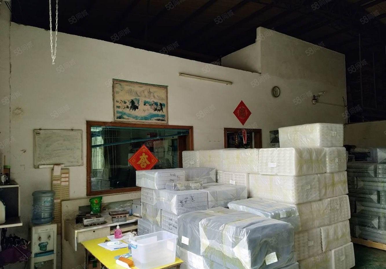 独院单层厂房1080平方，上有隔热层滴水7米，水电线路齐全