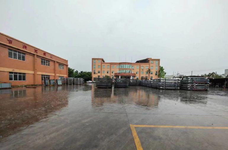 常平火车东站附近原房东单一层钢构独院特价厂房出租3500可分