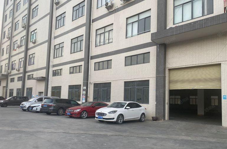 常平镇新出一楼1000平米，一楼6米高带行车水电齐全。