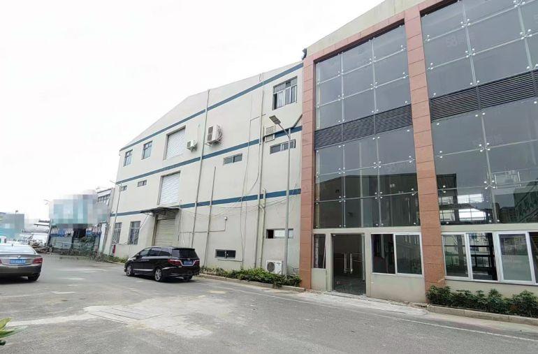 常平镇横江厦新出厂房，比邻常平北高速口，饭堂配套好招工