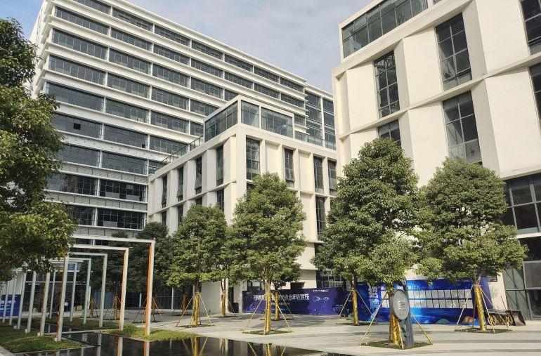 一手开发商十年租约不含公摊全新高标准厂房15元起