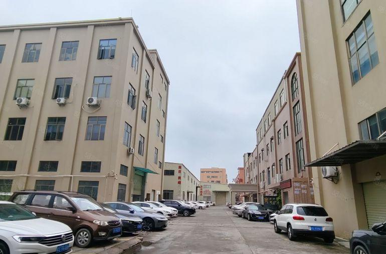 行车免费使用 标准一楼800平方 高度6米 水电齐全