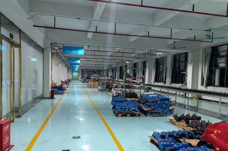 年底低价出租楼上1760平标准厂房，带现成装修办公室