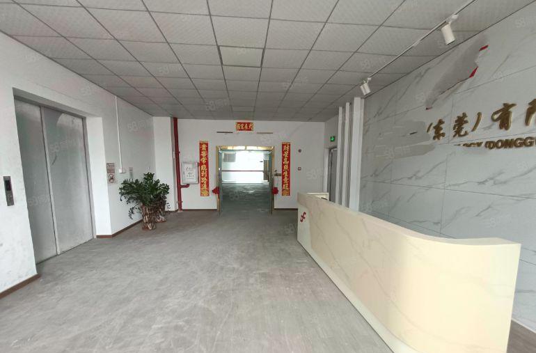 常平镇中心原房东二楼1500平，精装修，带独立办公室，可分租