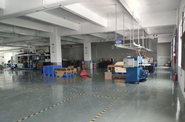 厚街新空出楼上800平厂房出租仓库出租，水电办公室齐全有主线