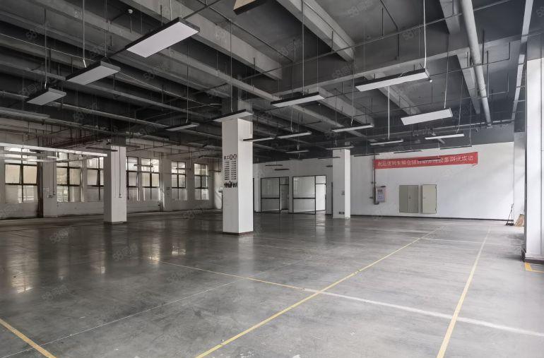 厚街汀山全新厂房一二楼各2200平方整层精装办公厂房出租