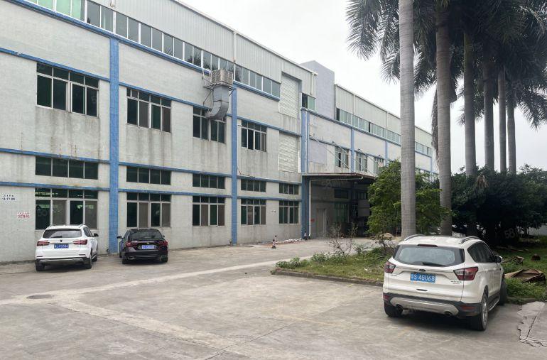 厚街本地房东厂房出租独院带牛角位，适合五金注塑电子家具加工等