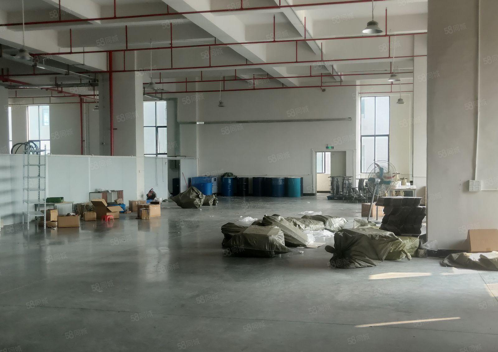 新出靓盘上线，层高7米，办公室和新装车间一体，园区人气爆棚