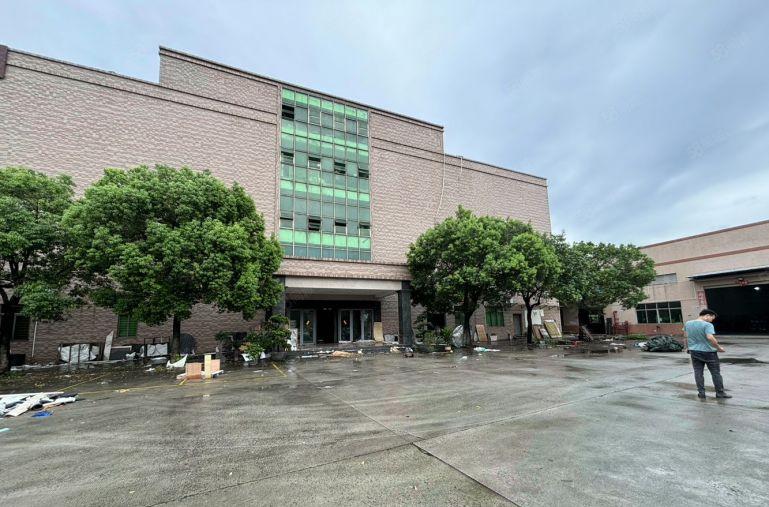 厚街沙塘原房东带精装修独门独院标准厂房出租4500方