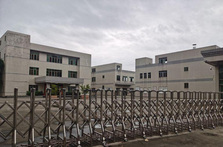 （原房东独院8000平）水电费自己交空地大工业用地